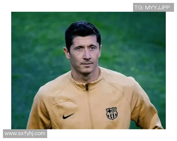 足坛风云人物:那些充满魅力与个性的足球明星背后的故事 足坛风云人物:那些充满魅力与个性的足球明星背后的故事